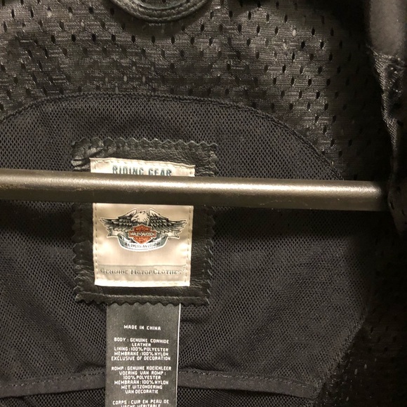 Harley Davidson leather riding jacket - Picture 3 of 4